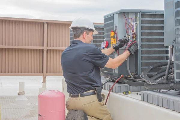 AC Repair vs. Replacement: What’s Best for Elgin Homes?