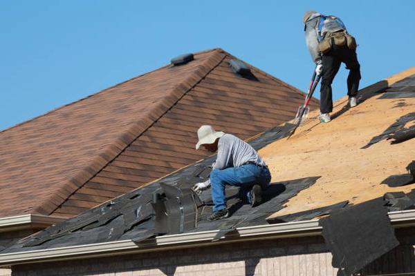 When to Consider Roof Replacement in Madison